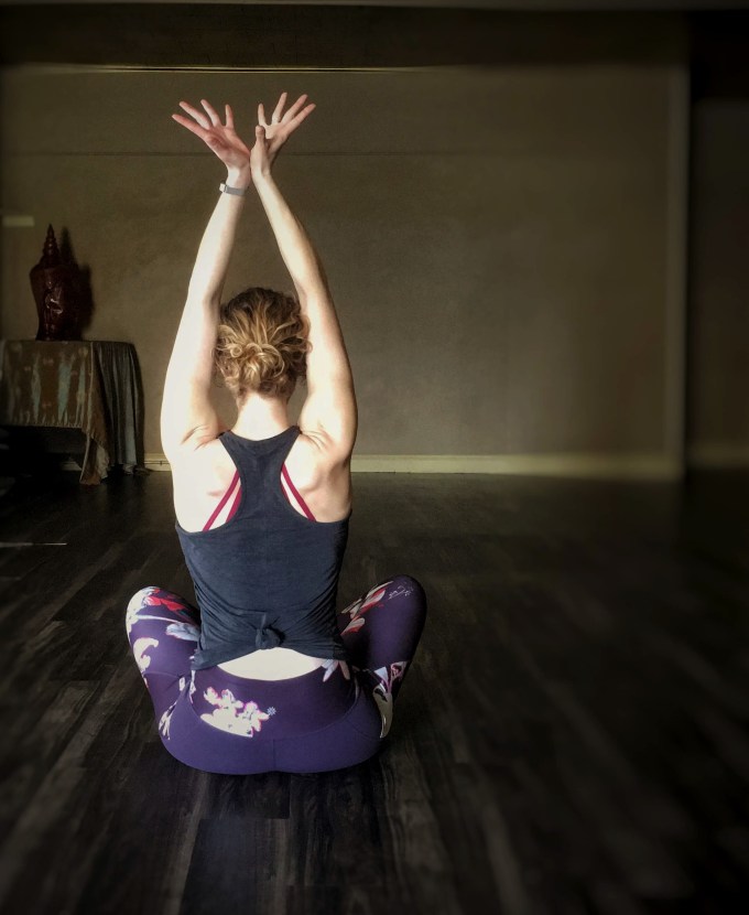 somerjill_sukasana_lotus_mudra